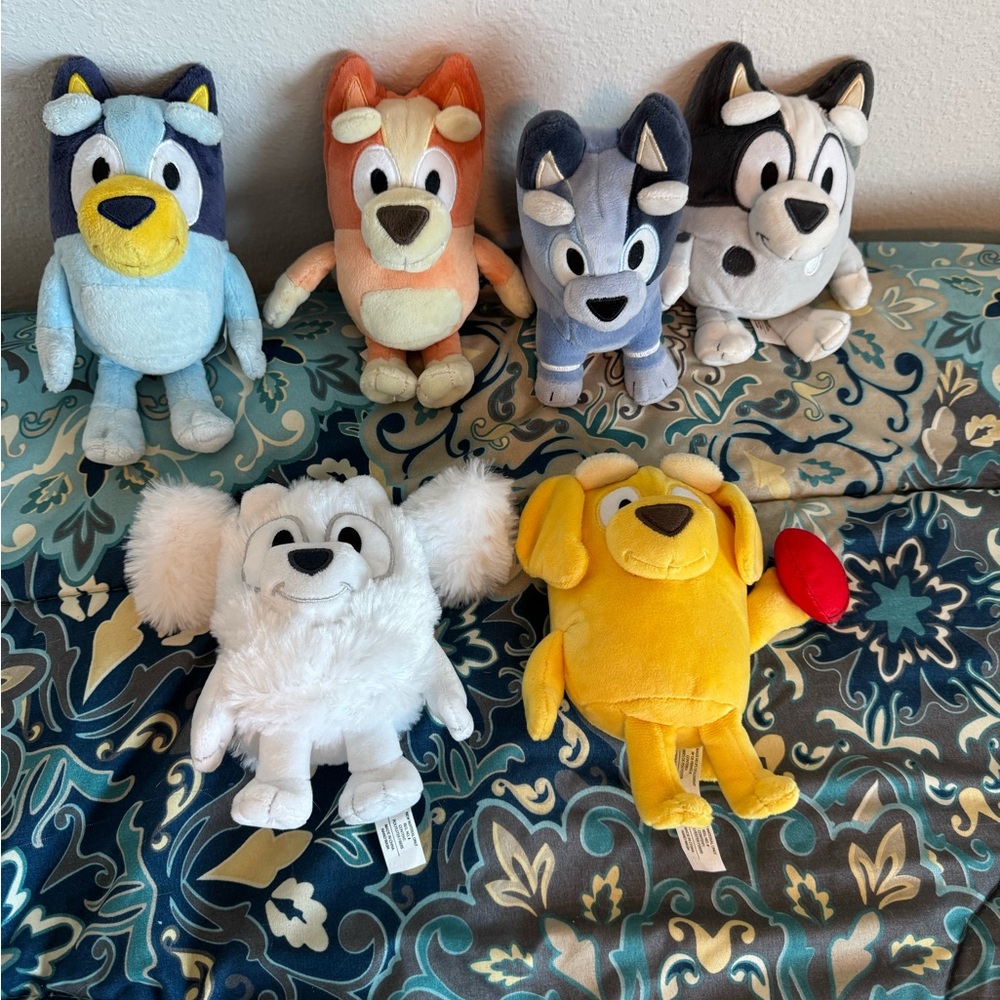 Lot of 6 Bundle Plush Bluey Bingo Socks Muffin Lila Lucky by Moose Toys 7” - 9”